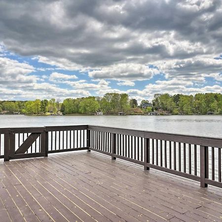 Waterfront Cottage With Boat Dock And 3 Decks! Bracey Exterior photo