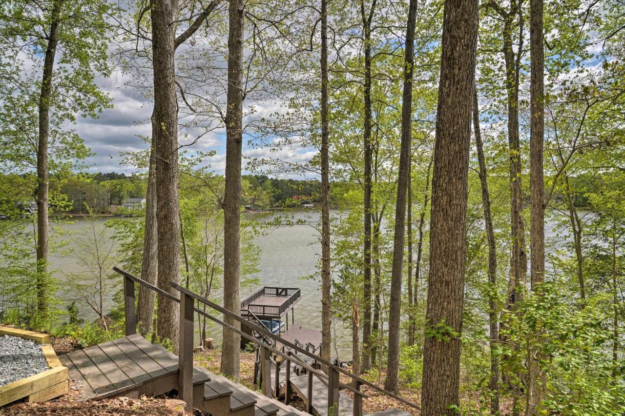Waterfront Cottage With Boat Dock And 3 Decks! Bracey Exterior photo