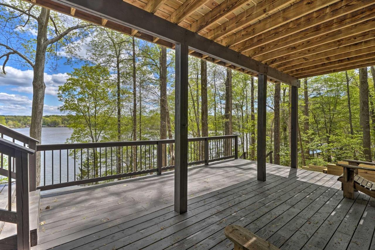 Waterfront Cottage With Boat Dock And 3 Decks! Bracey Exterior photo